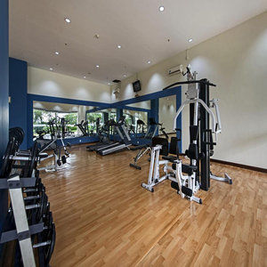 Grand Whiz Poins Simatupang Hotel 4*