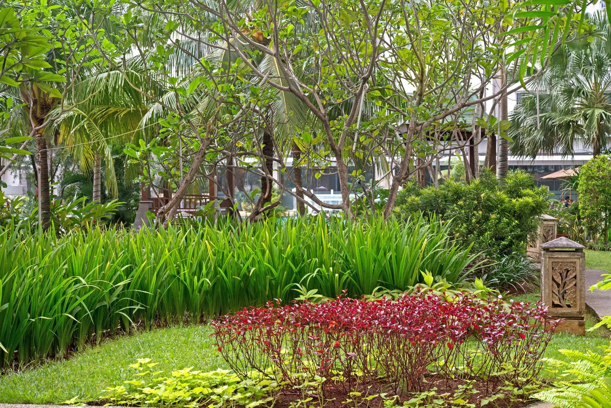 Grand Whiz Poins Simatupang Hotel
